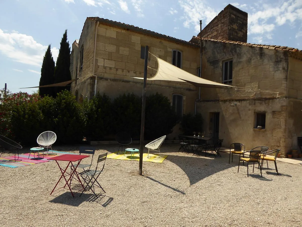 Bed and Breakfast Le Mas Montredon à Arles Couette-café